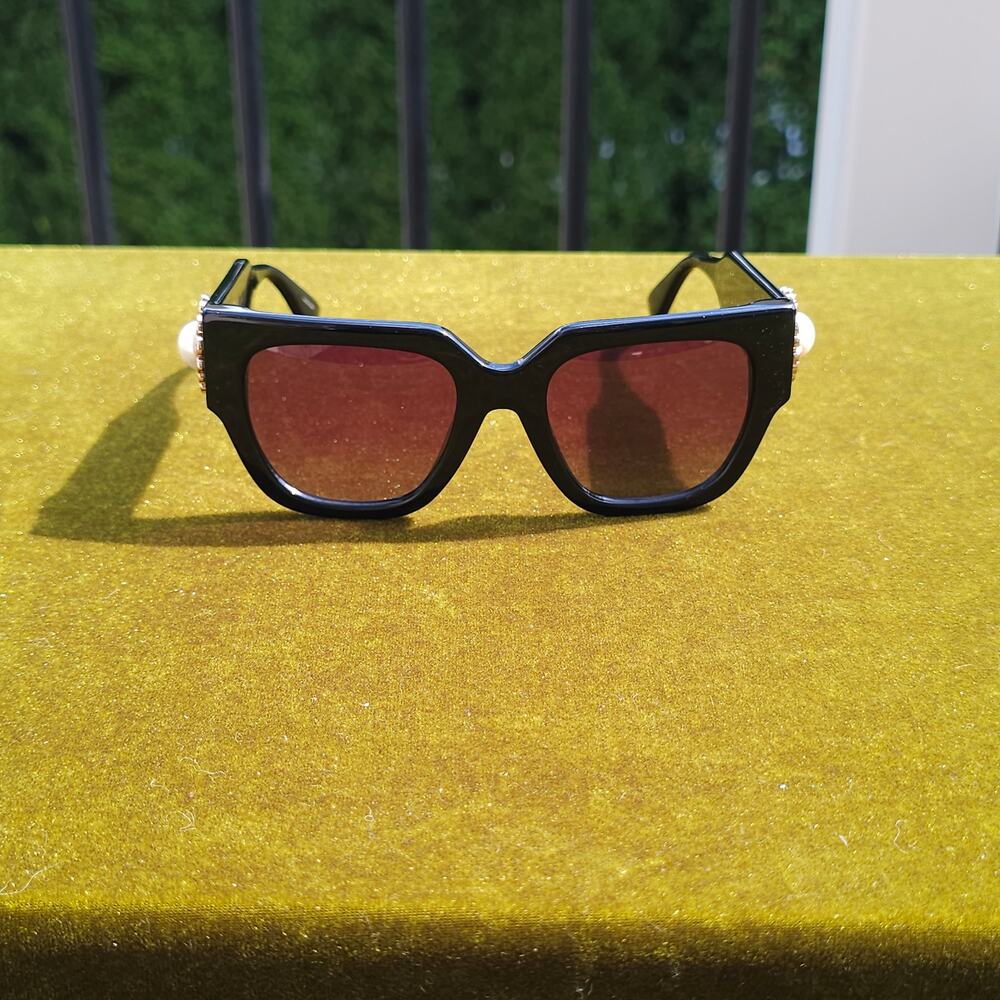 Moschino MOS153/S Black Pearl Medallion Square Sunglasses NEW - Picture 3 of 9